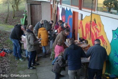 Nistkastenbau an der Grundschule Bavenhausen